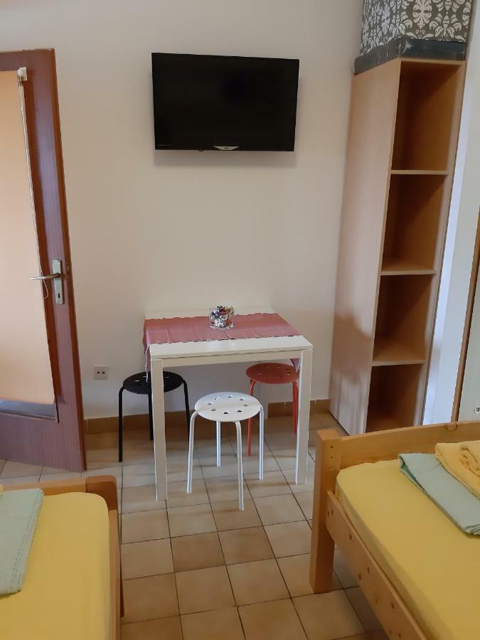 Mirta 1 Apartamento Pavicini Exterior foto